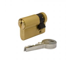 F5S latón leva corta