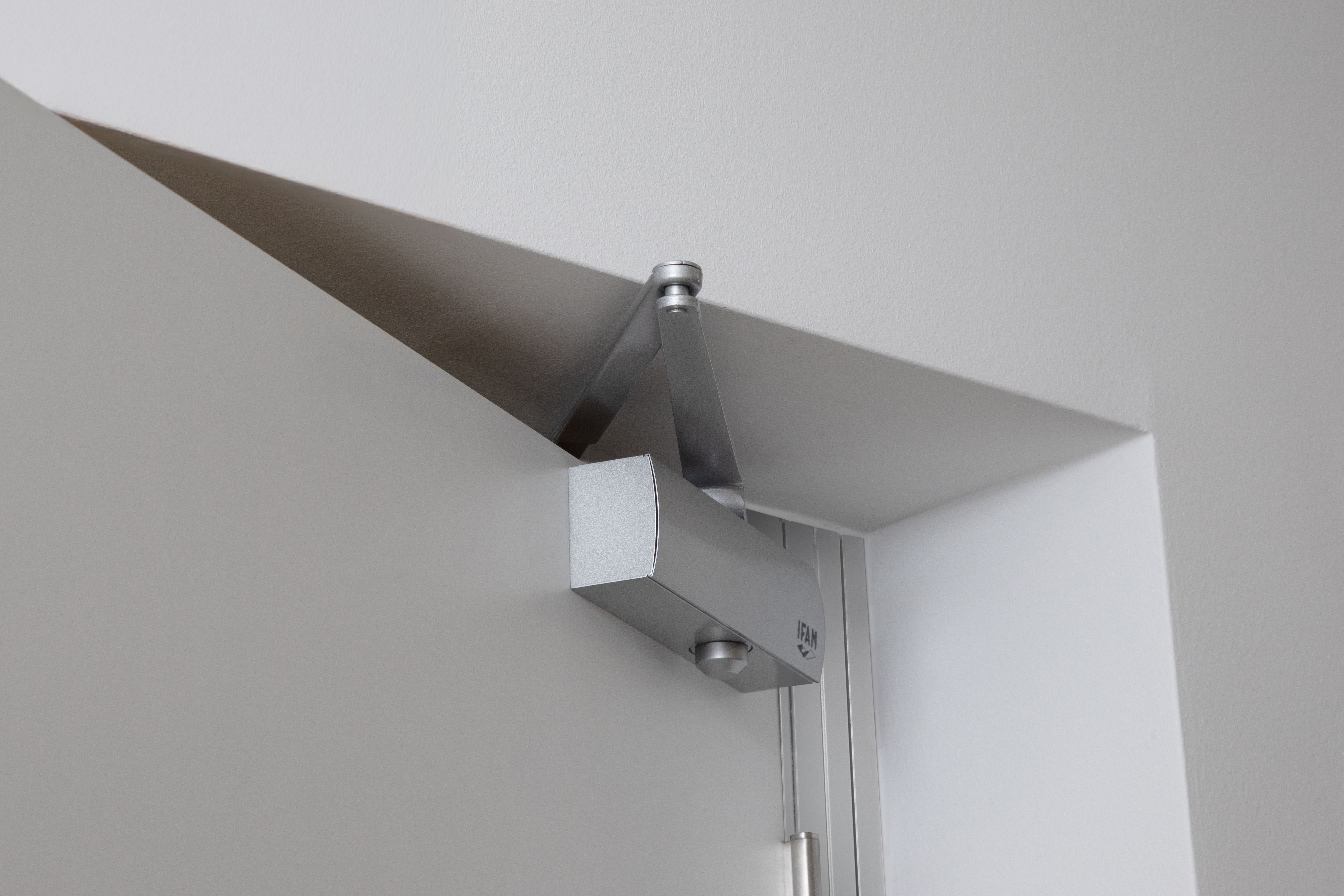 Cierrapuertas U32 Blanco