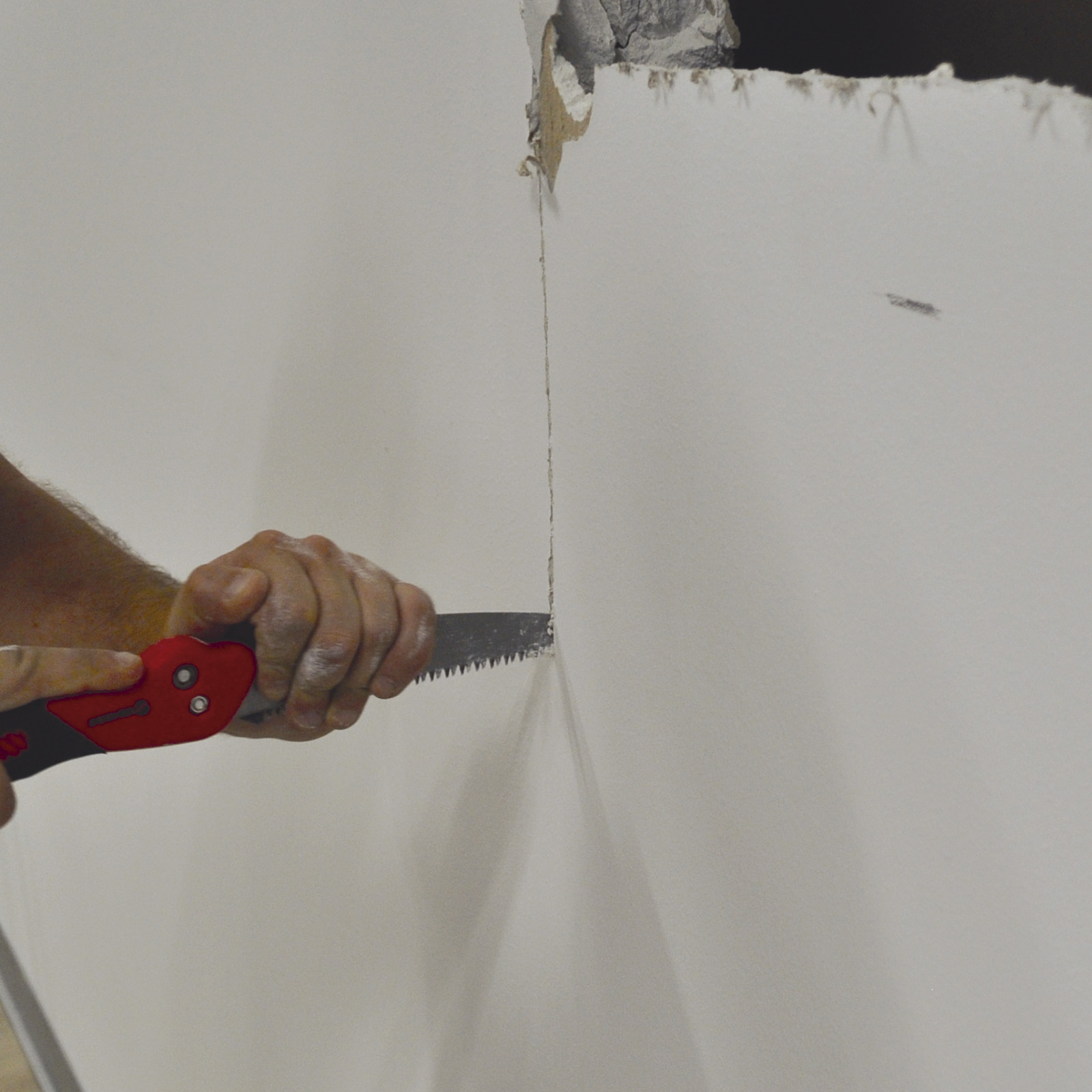 Sierra Profesional DOGHER con Mango Bimaterial Abatible 190 mm