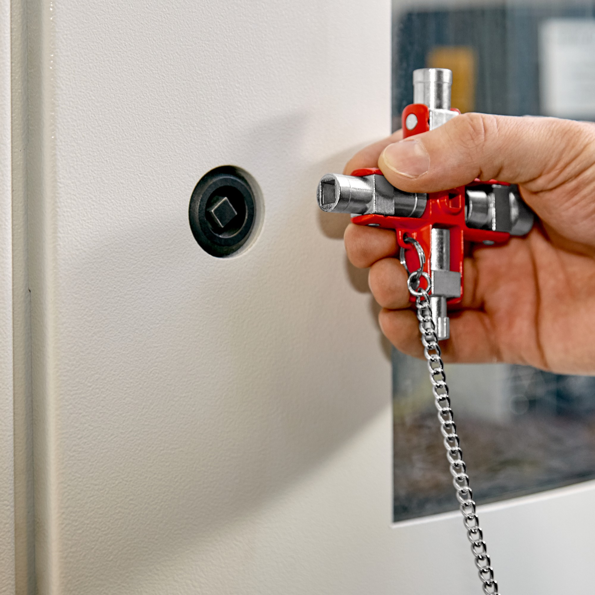 Knipex Llave para cabinas de control 90 mm