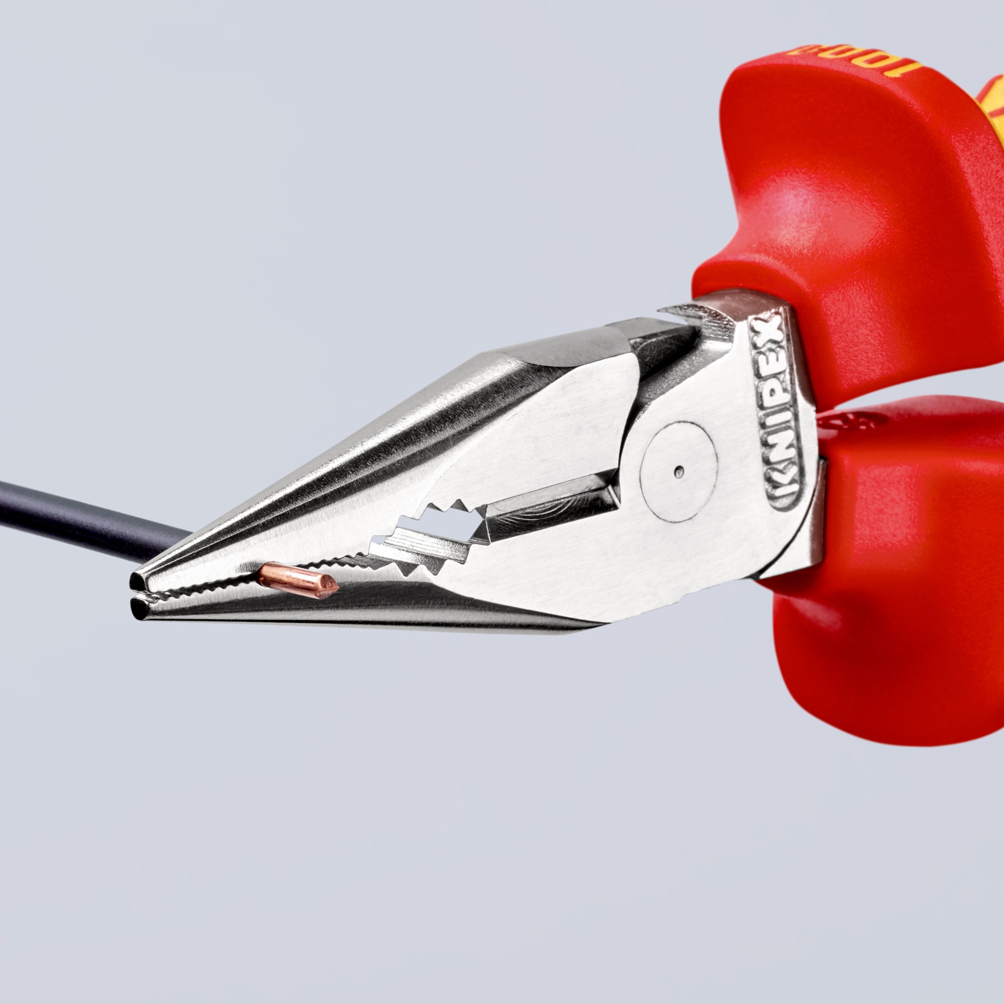 Knipex Alicate universal compactos en punta con mangos bicomponentes aislados 145 mm