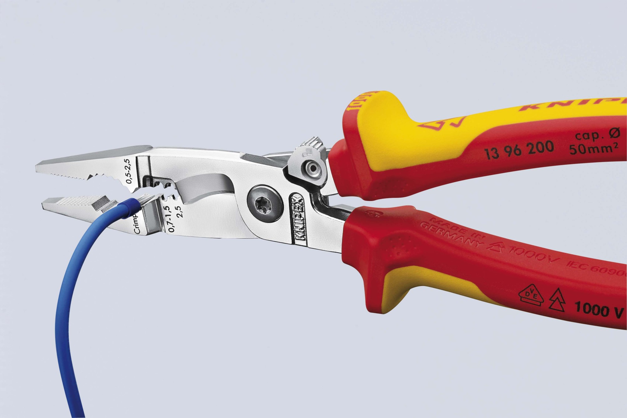 Knipex Alicate multifunción para instaladores con mangos bicomponentes aislados 200 mm