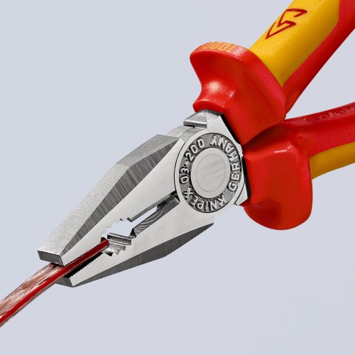 Knipex Alicate universal con mangos bicomponentes aislados 200 mm