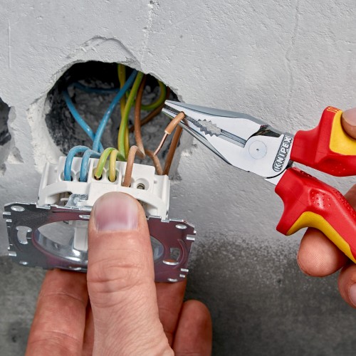 Knipex Alicate universal compactos en punta con mangos bicomponentes aislados 145 mm