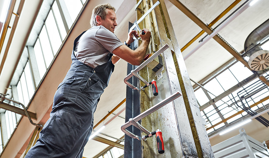 Bessey Tornillo de apriete de acero forjado con mango articulado GZ-KG 250 mm