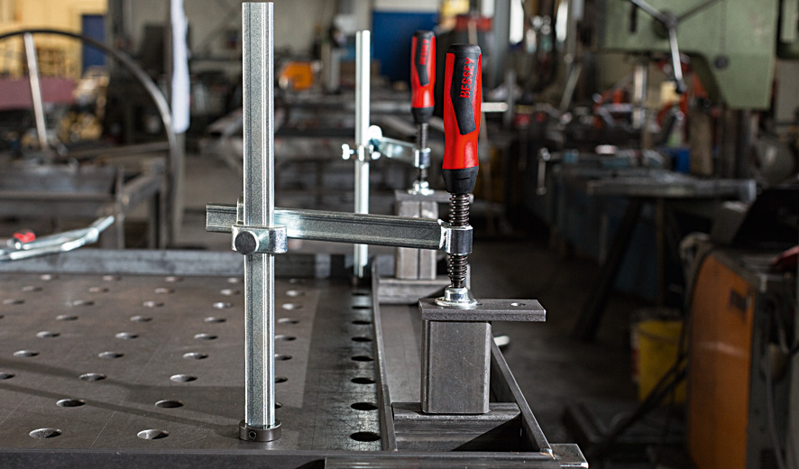 Bessey Mordaza alcance variable para bancos y mesas de soldadura TWV16-20-15-2K