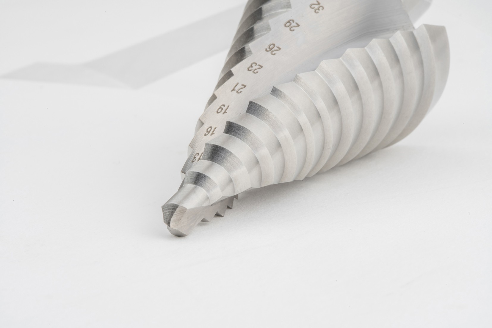 BROCA HSS ESCALONADA ESPIRAL - 1612 - 04,0X12,0-09