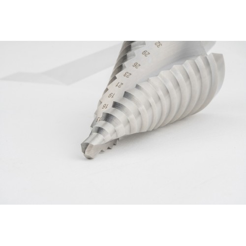 BROCA HSS ESCALONADA ESPIRAL - 1612 - 04,0X12,0-09