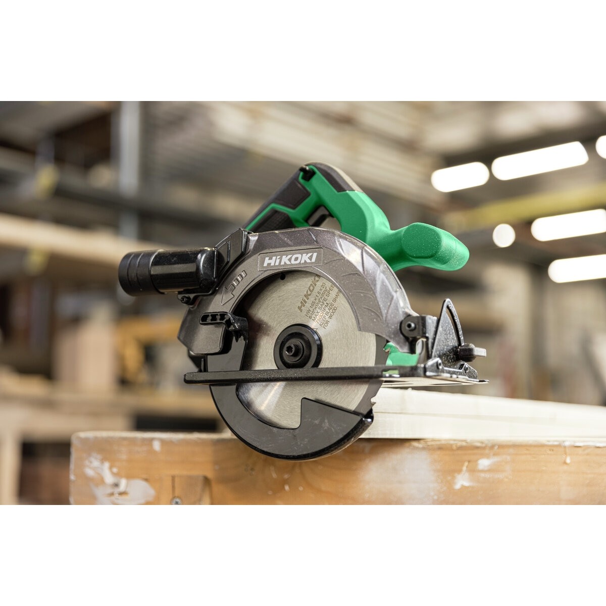 Sierra circular manual de batería C1806DAW2Z