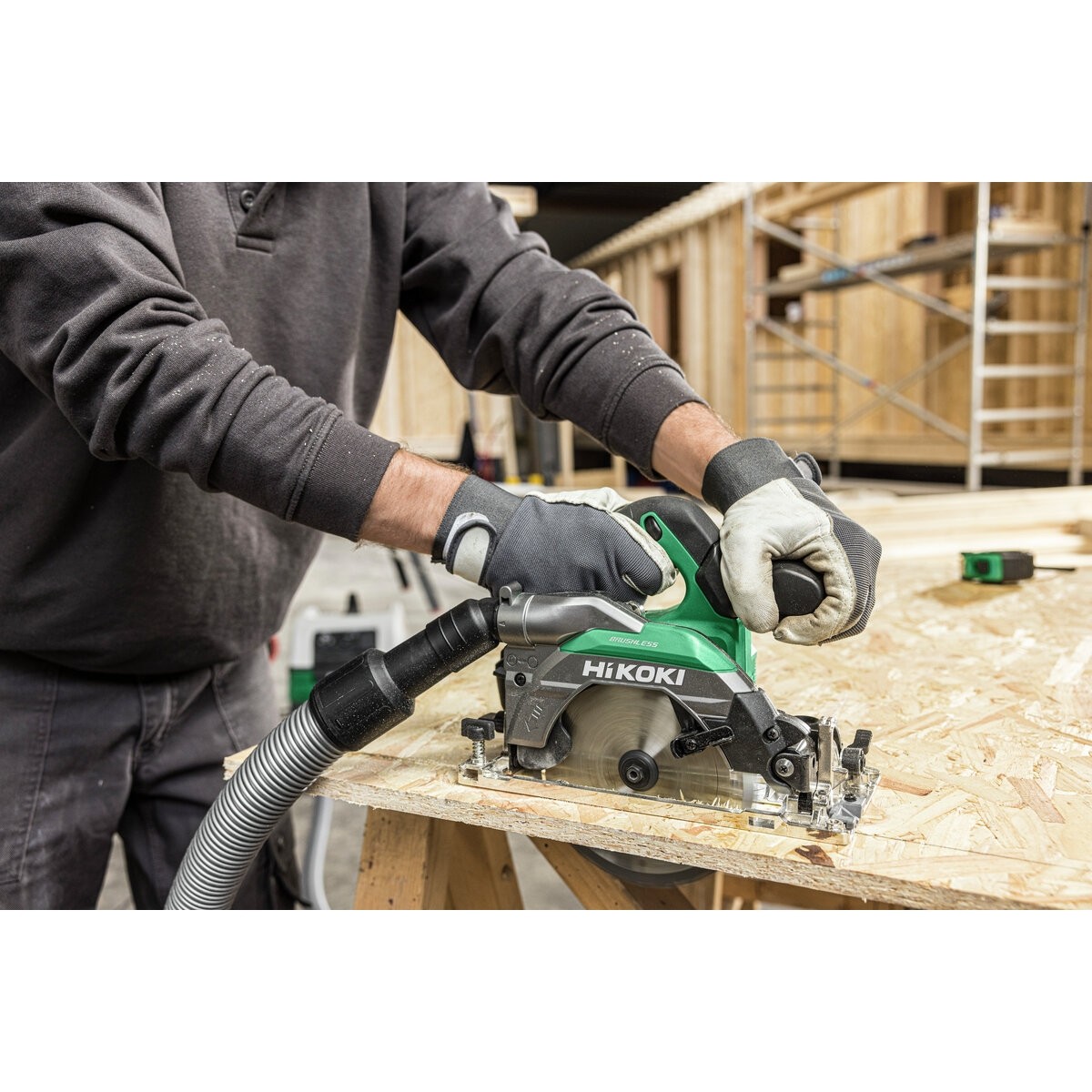 Sierra circular manual de batería C1806DBW2Z