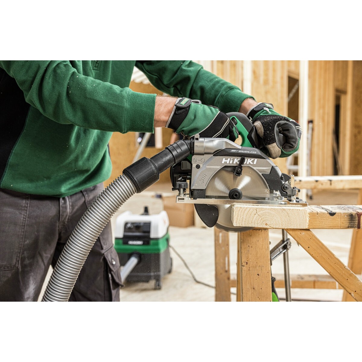 Sierra circular manual de batería C3606DBW2Z