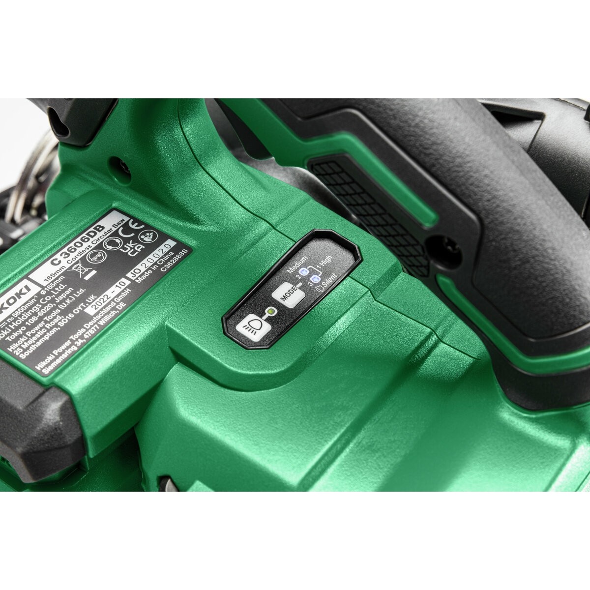 Sierra circular manual de batería C3606DBW2Z