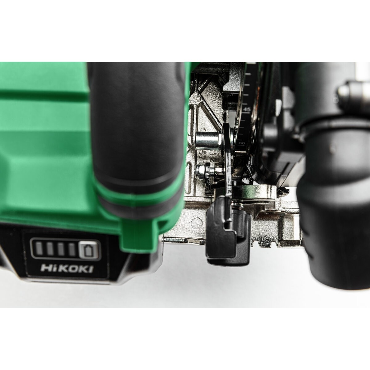 Sierra circular manual de batería C3606DBW2Z