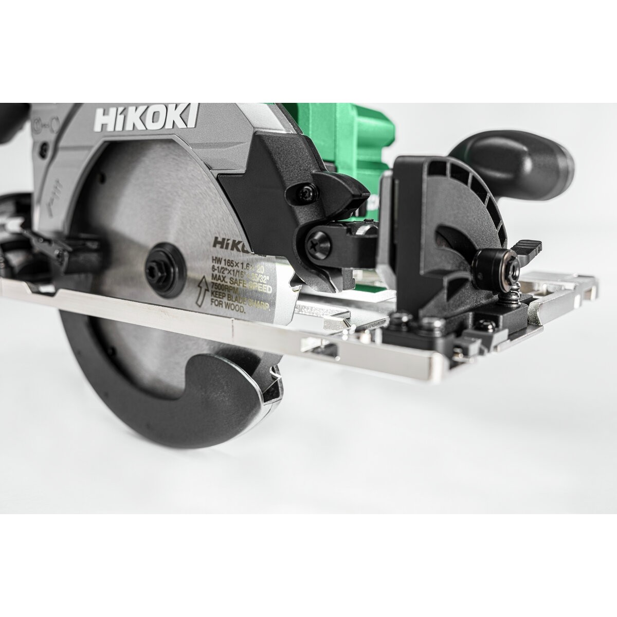 Sierra circular manual de batería C3606DUMW2Z