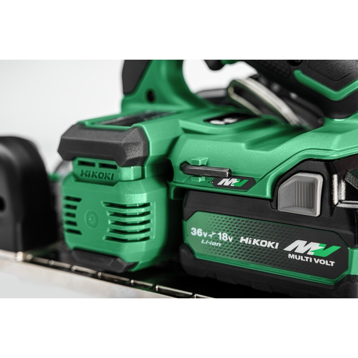 Sierra circular manual de batería C3606DUMW2Z