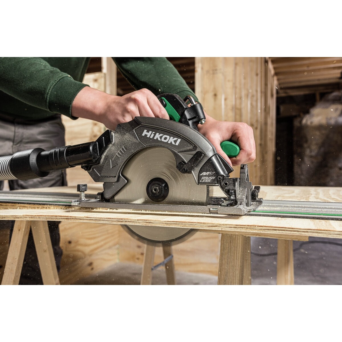 Sierra circular manual de batería C3607DBW2Z