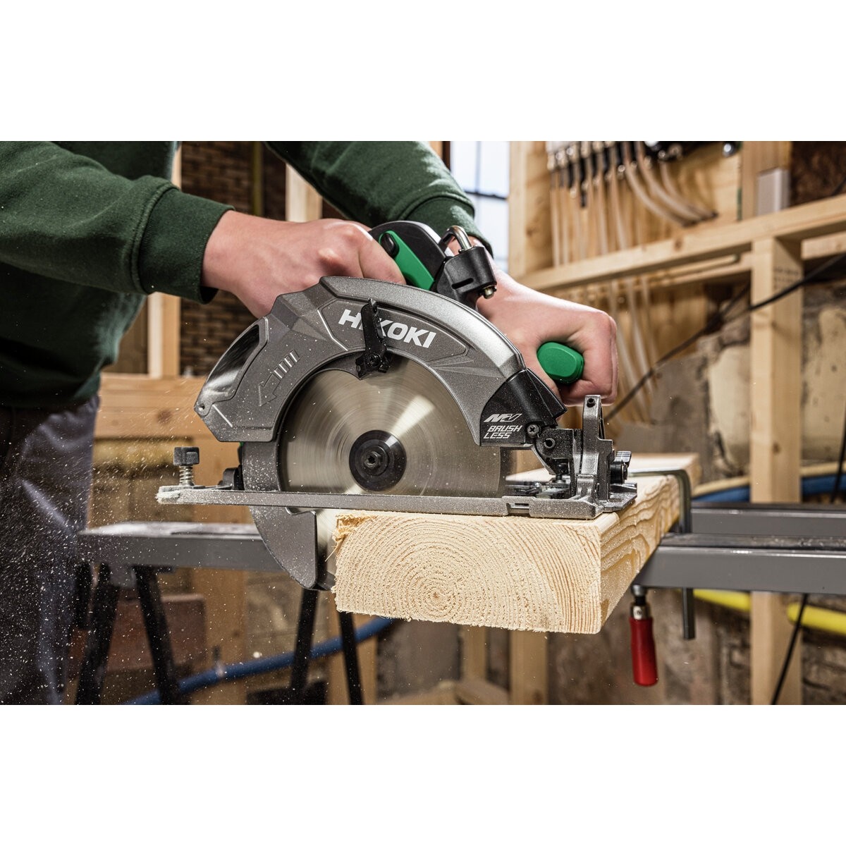 Sierra circular manual de batería C3607DBW2Z