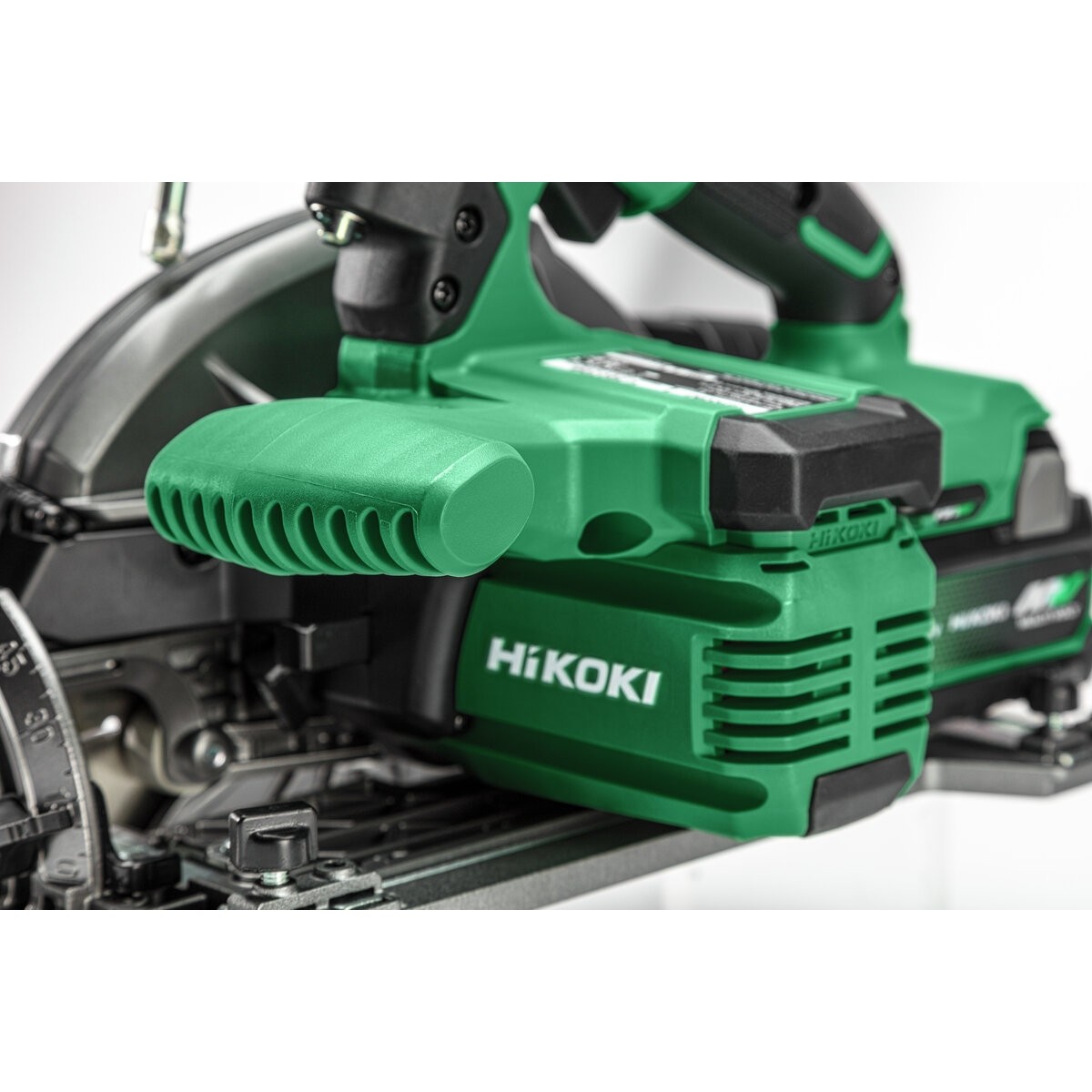 Sierra circular manual de batería C3607DBW2Z