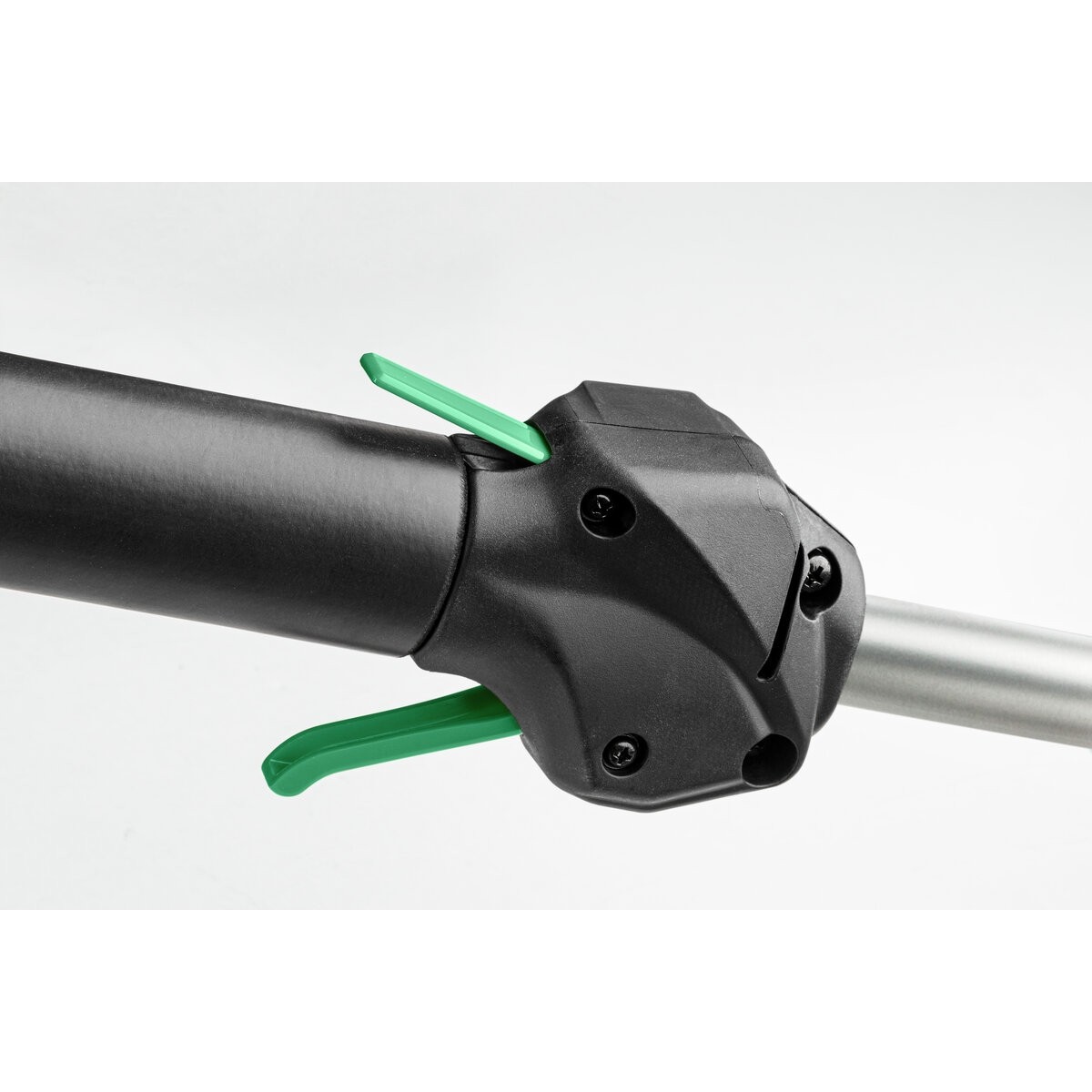 Cortacésped/desbrozadora CG18DAW4Z