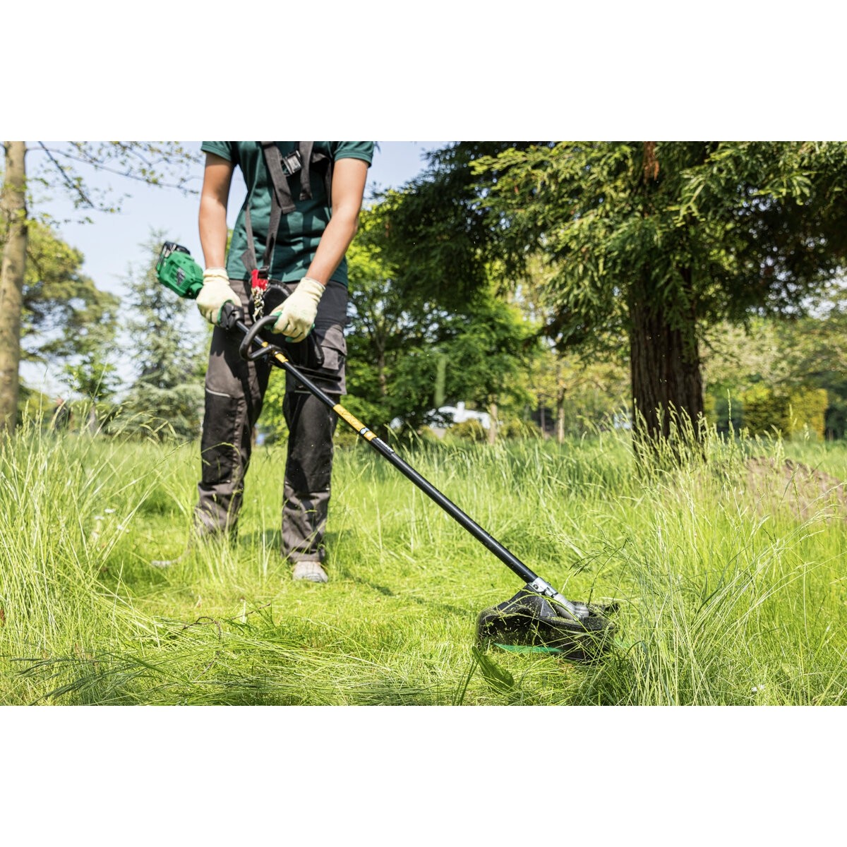 Cortacésped/desbrozadora CG36DBW4Z