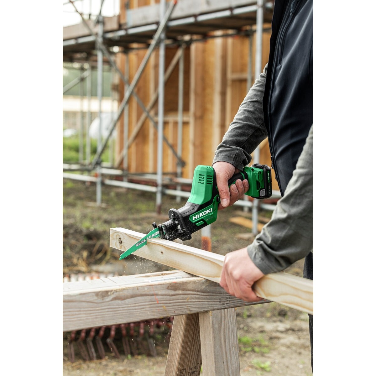 Sierra de sable de batería CR12DAW4Z