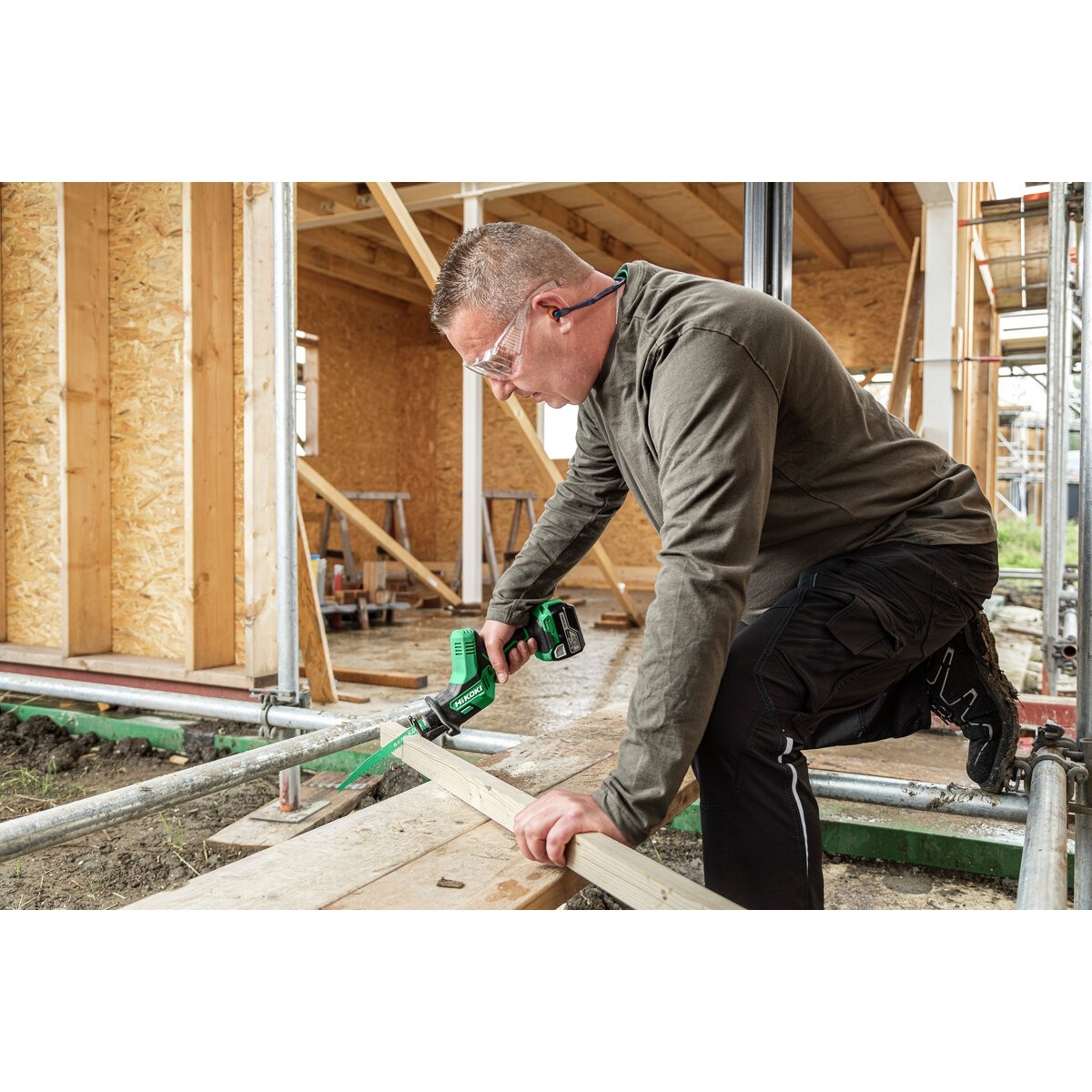 Sierra de sable de batería CR18DAW2Z