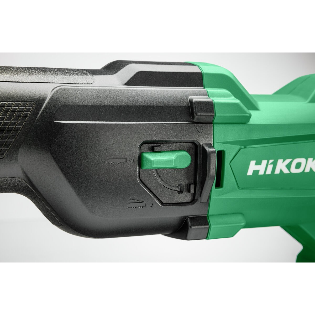 Sierra de sable de batería CR18DBW4Z