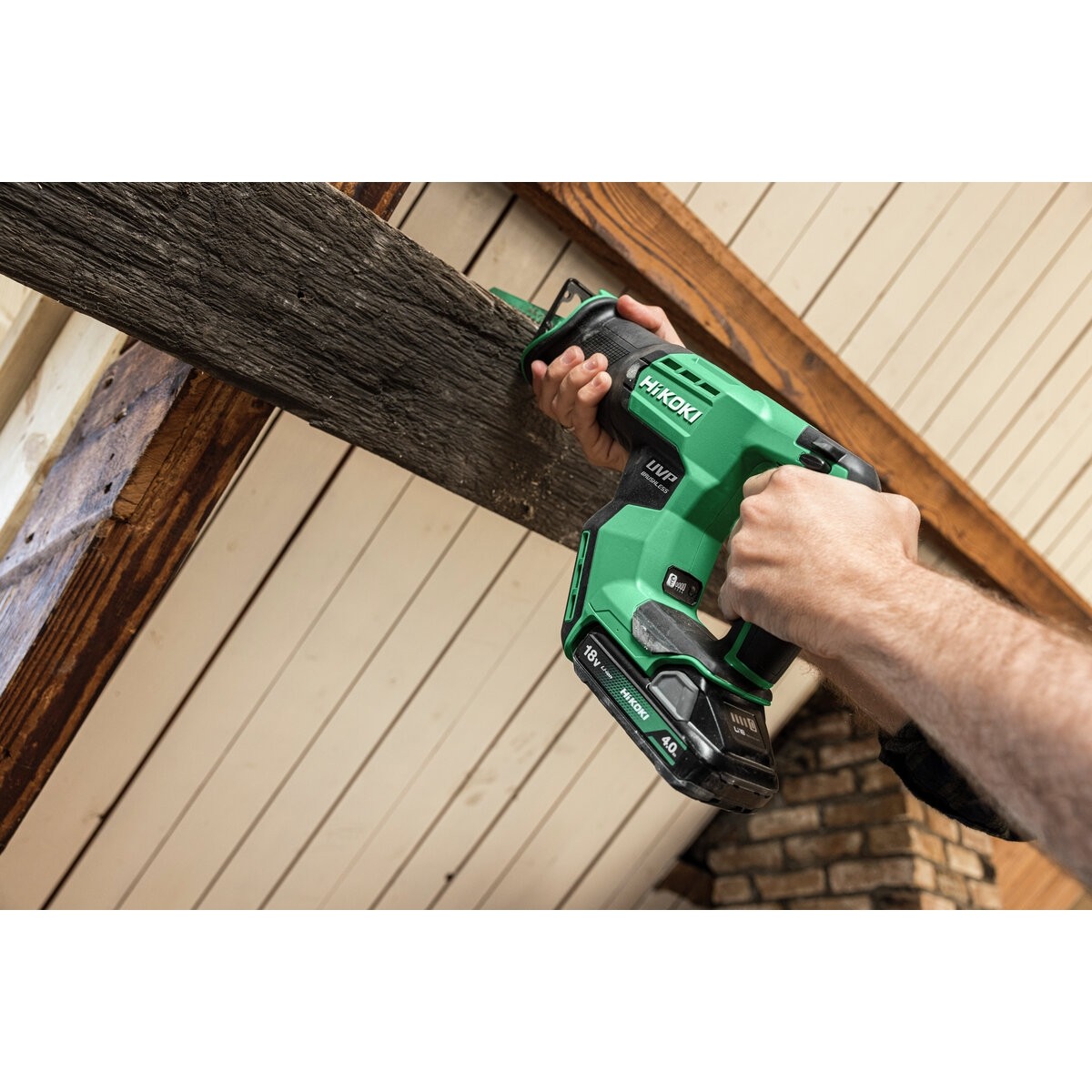 Sierra de sable de batería CR18DMAW2Z