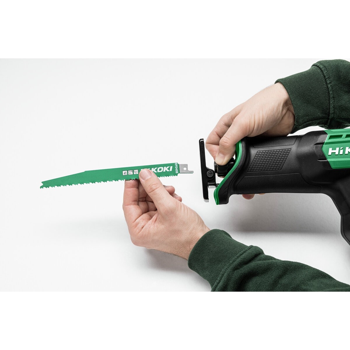 Sierra de sable de batería CR18DMAW2Z