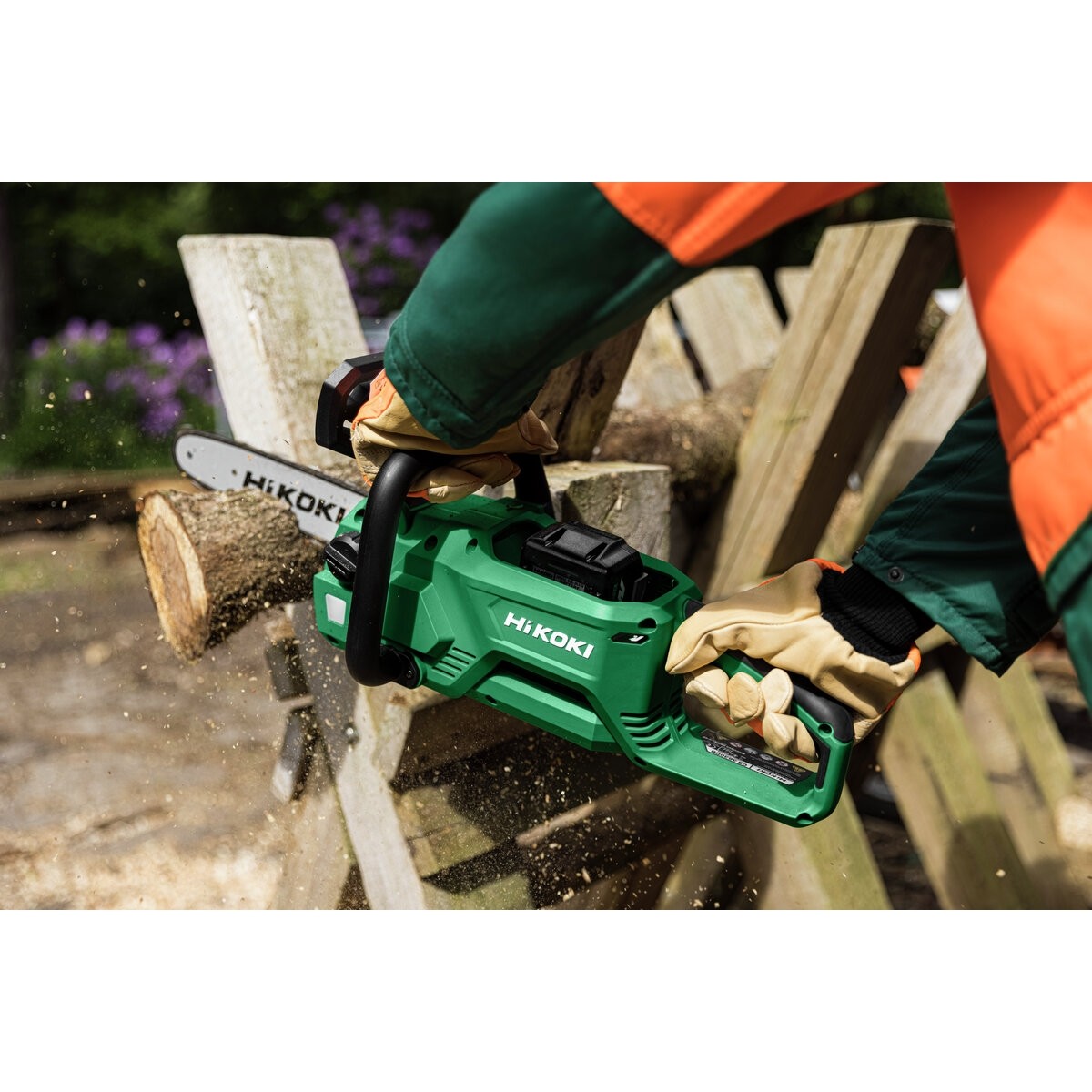 Sierra de cadena de batería CS3630DBW4Z