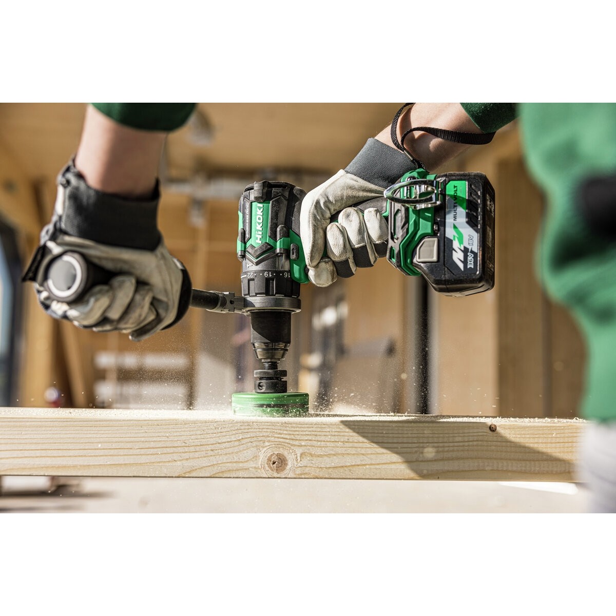 Taladro de impacto/taladro combinado/taladro de percusión DV18DCW2Z