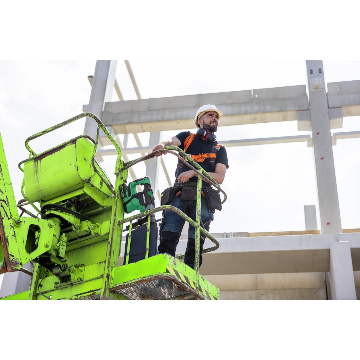 Martillo perforador de batería SDS-plus DH3628DAW2Z