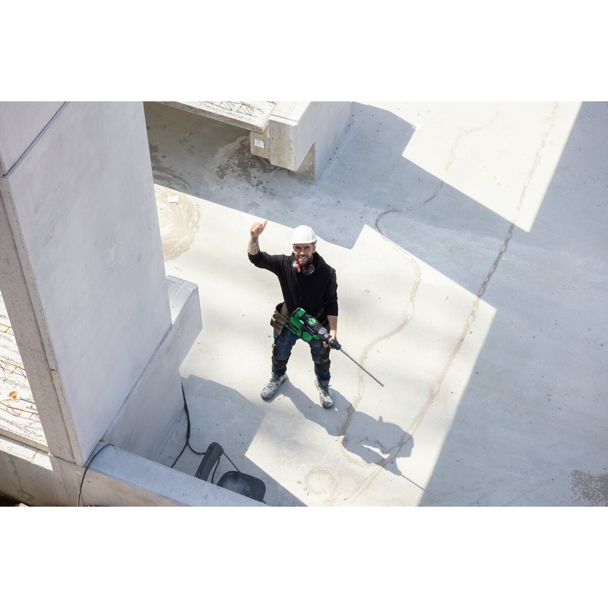 Martillo perforador de batería SDS-max DH36DMAW2Z