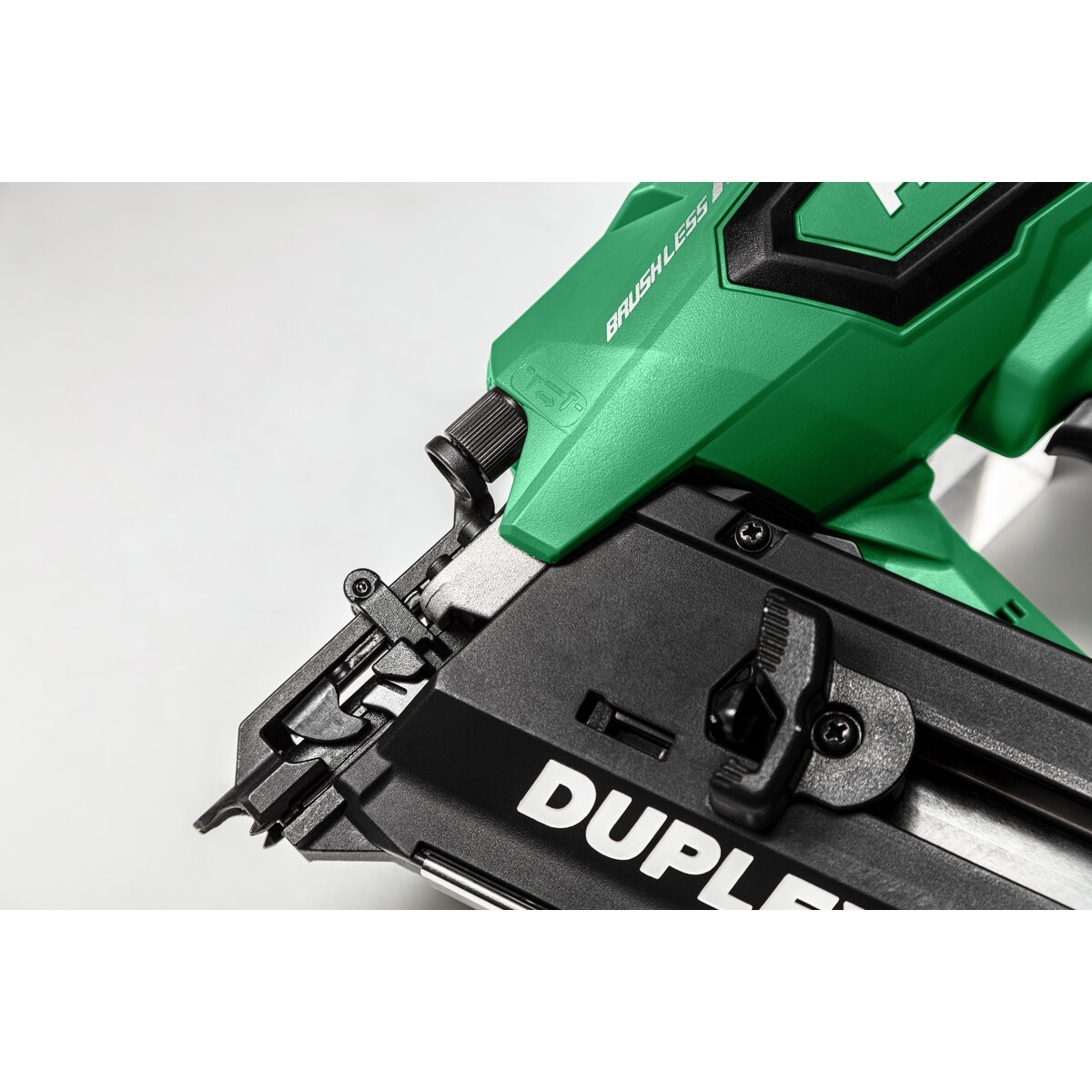 Clavadora dúplex de batería NR3675DDW6Z