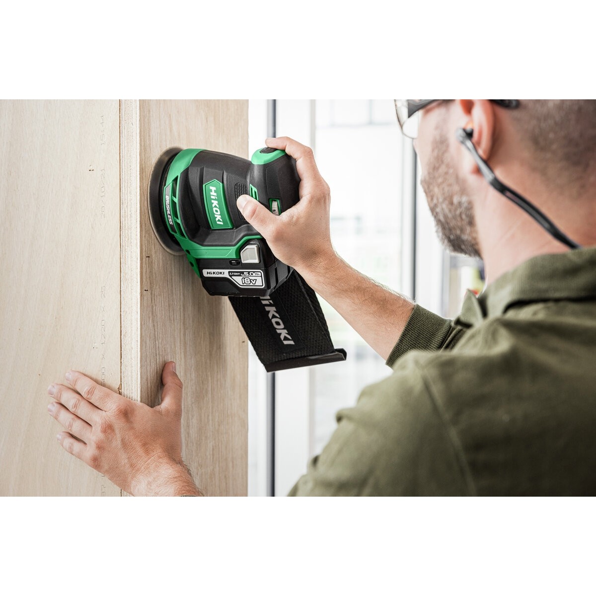 Lijadora excéntrica de batería SV1813DAW2Z