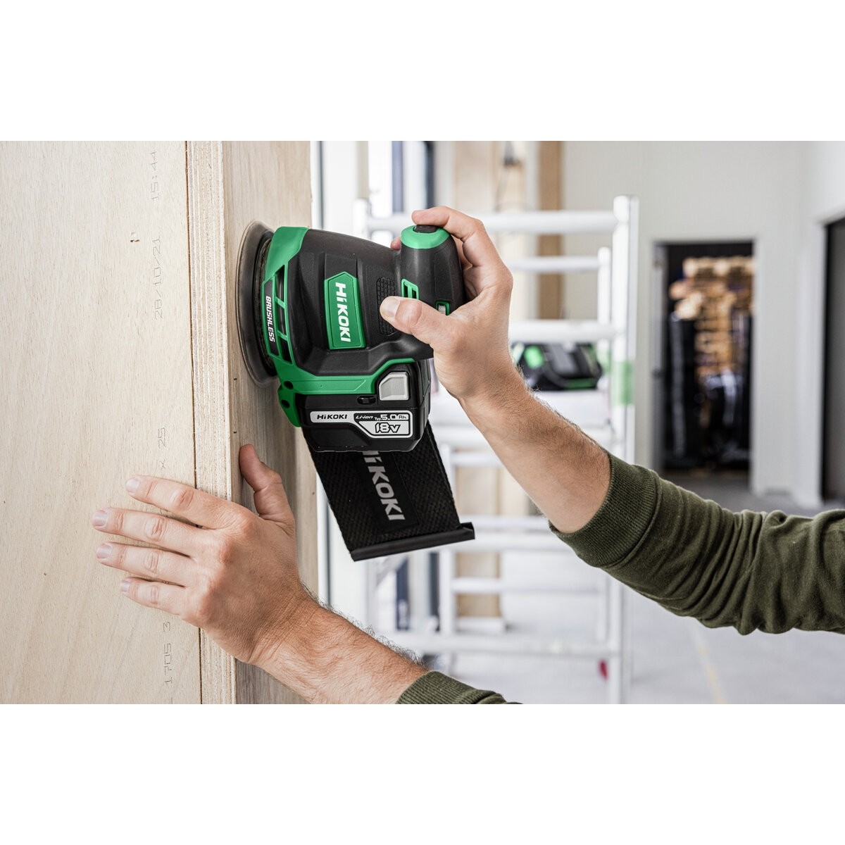 Lijadora excéntrica de batería SV1813DAW2Z