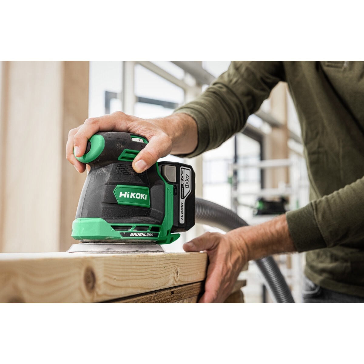 Lijadora excéntrica de batería SV1813DAW2Z