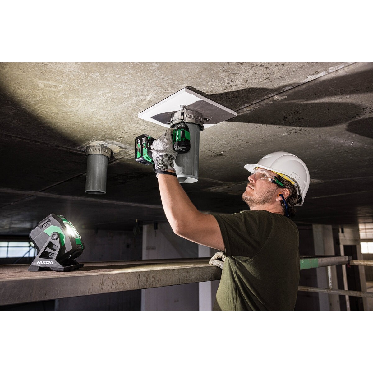 Construcción ligera UB18DBW4Z