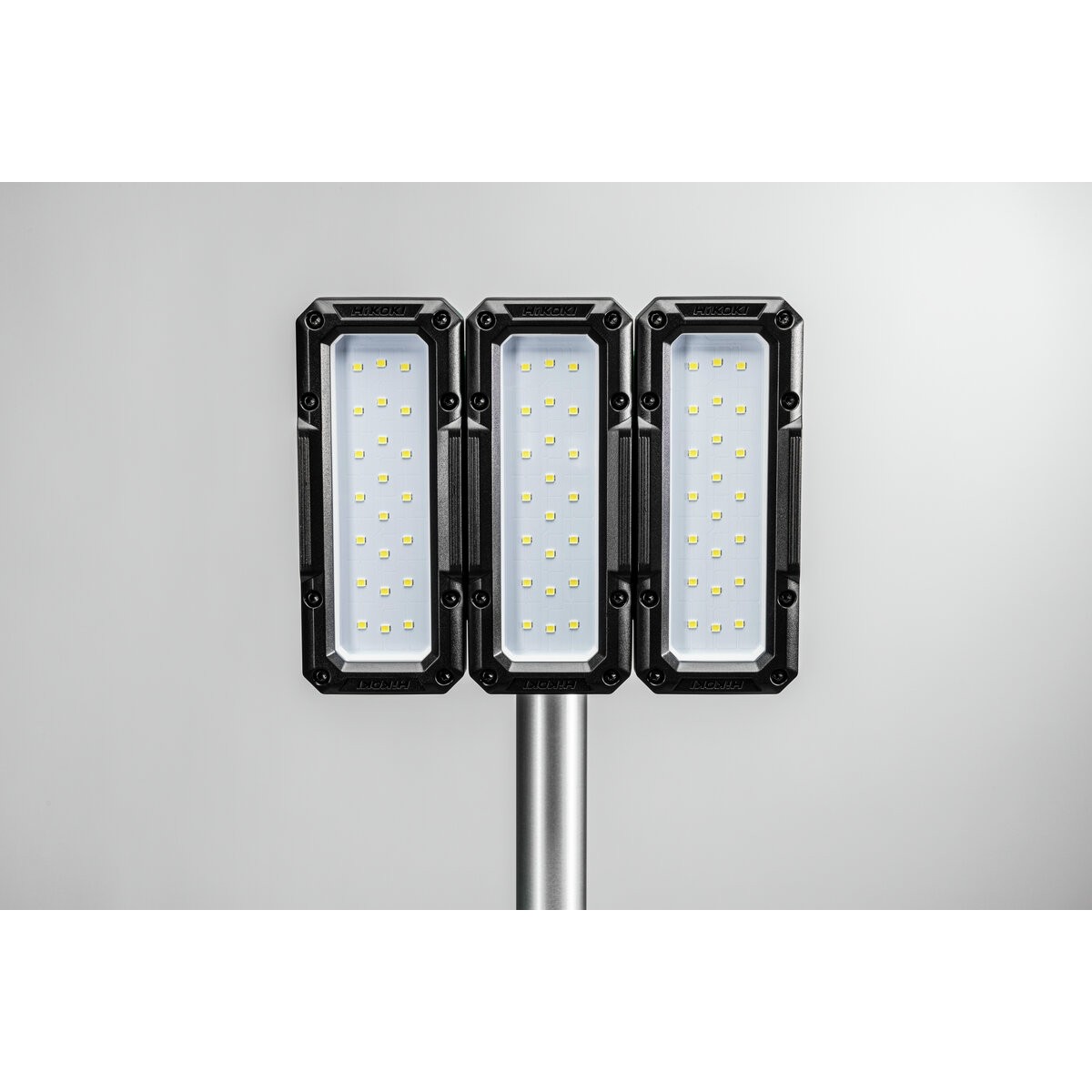 Construcción ligera UB18DGW4Z