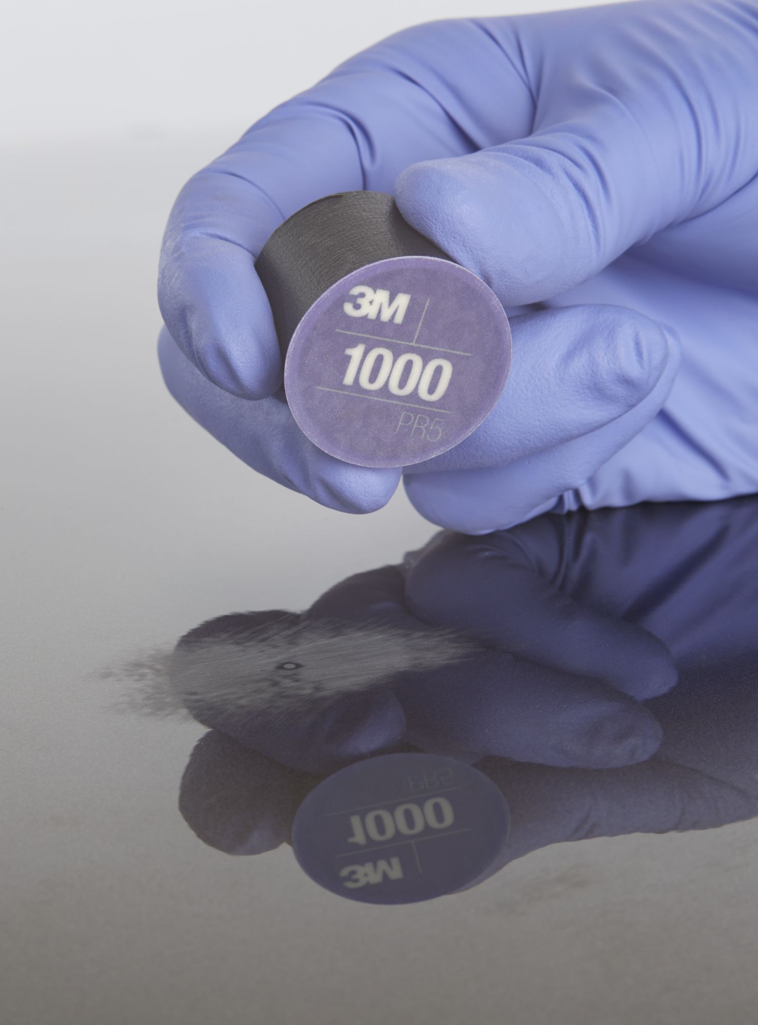 3M™ Hoja de círculos abrasivos para la eliminación de defectos de pintura, 32 mm, P1000, 33889