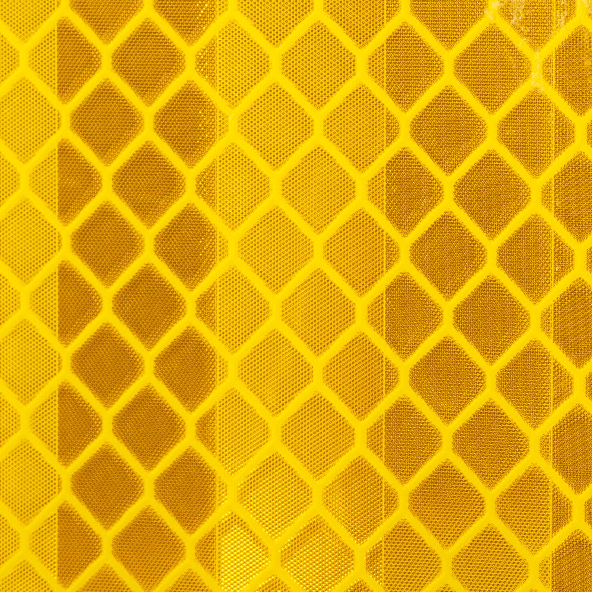 3MTM  Diamond GradeTM 983-71 Lámina Retrorreflectante Microprismas Clase C reg. ECE104 DG3 Amarillo Rollo 0,914m x 45,7m