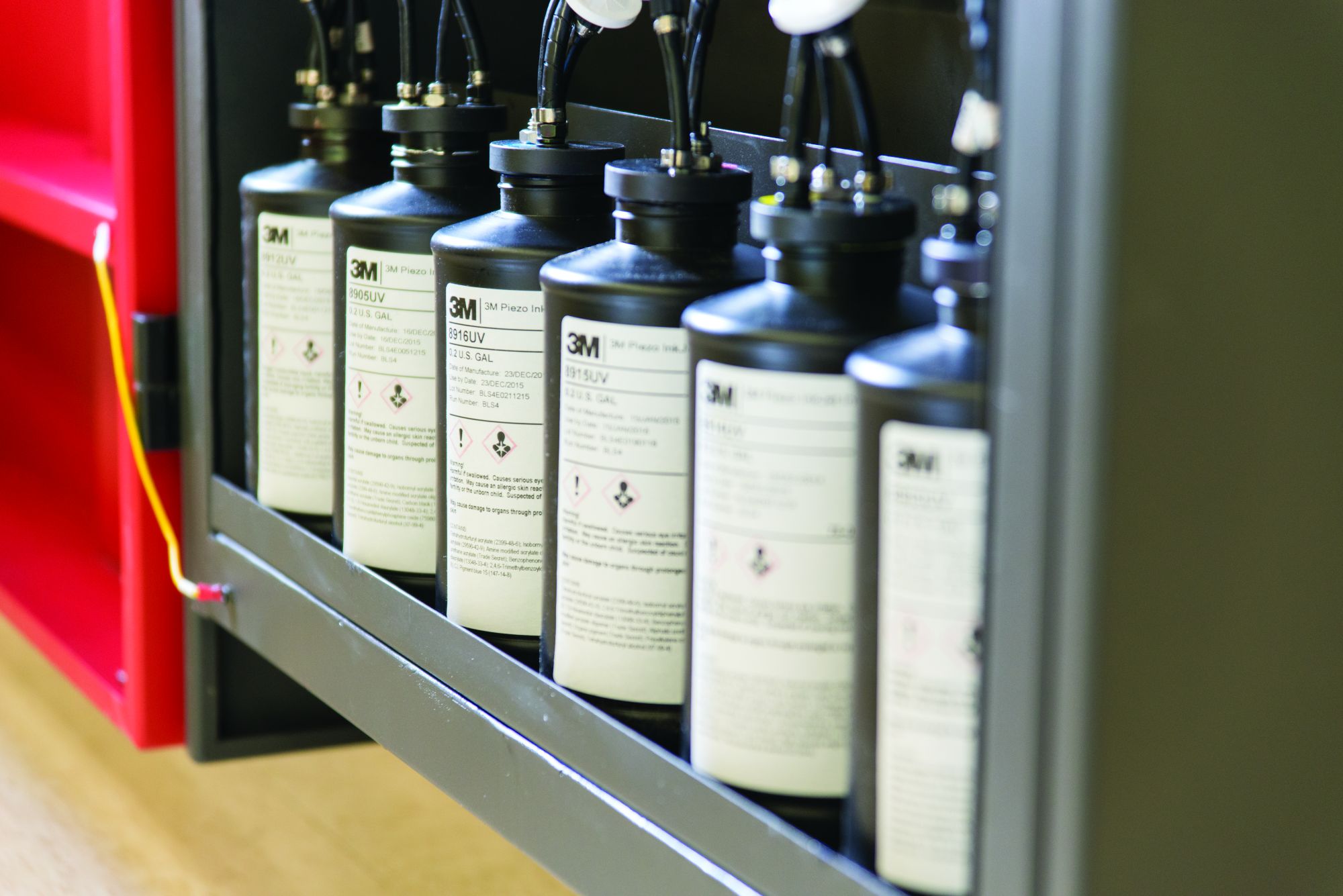 3M™ Tinta para inyección de tinta piezoeléctrica 8953UV negro, botellas de 3 litros