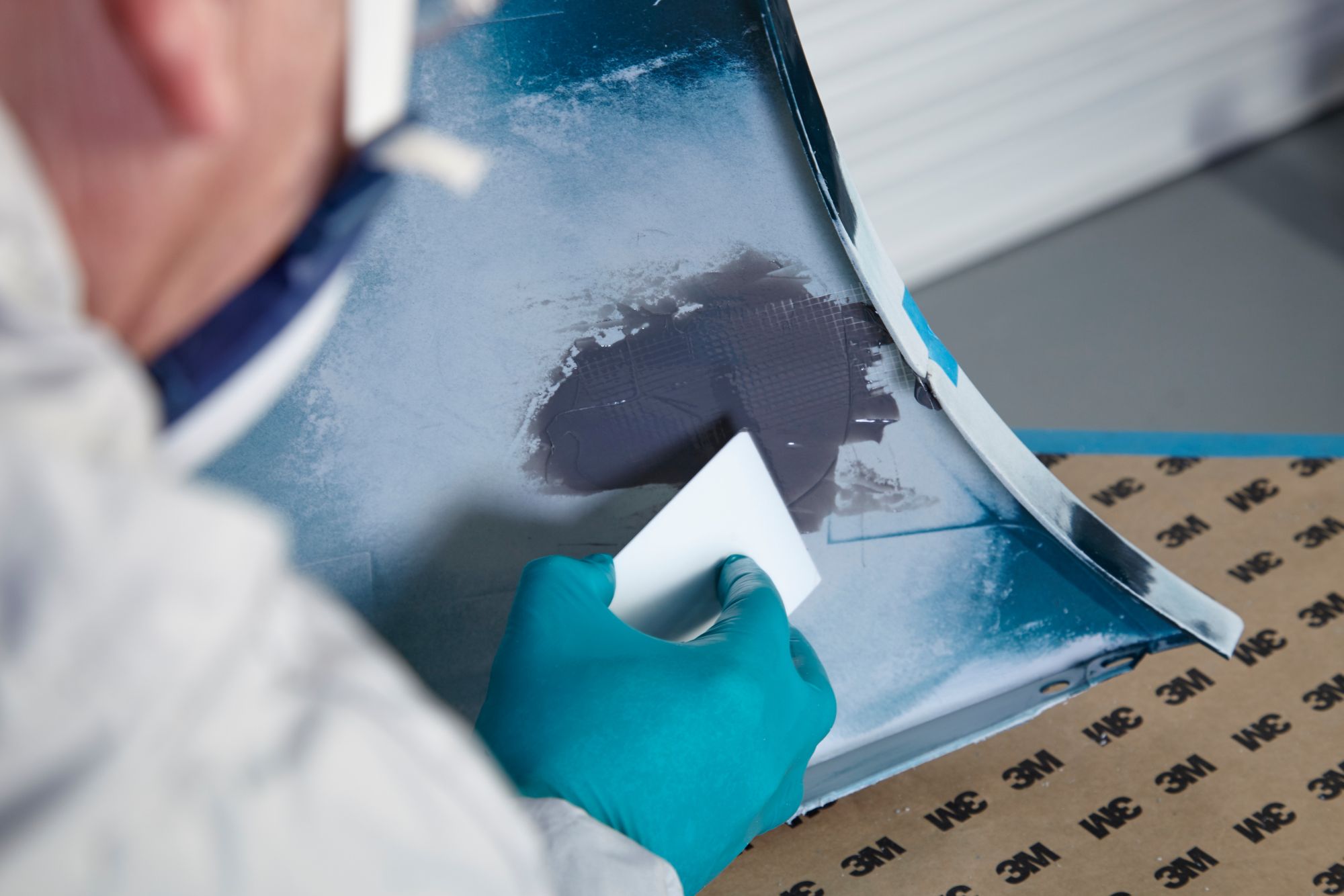 3M™ Material reparador de piezas flexibles, 2 x 150 ml, 05900