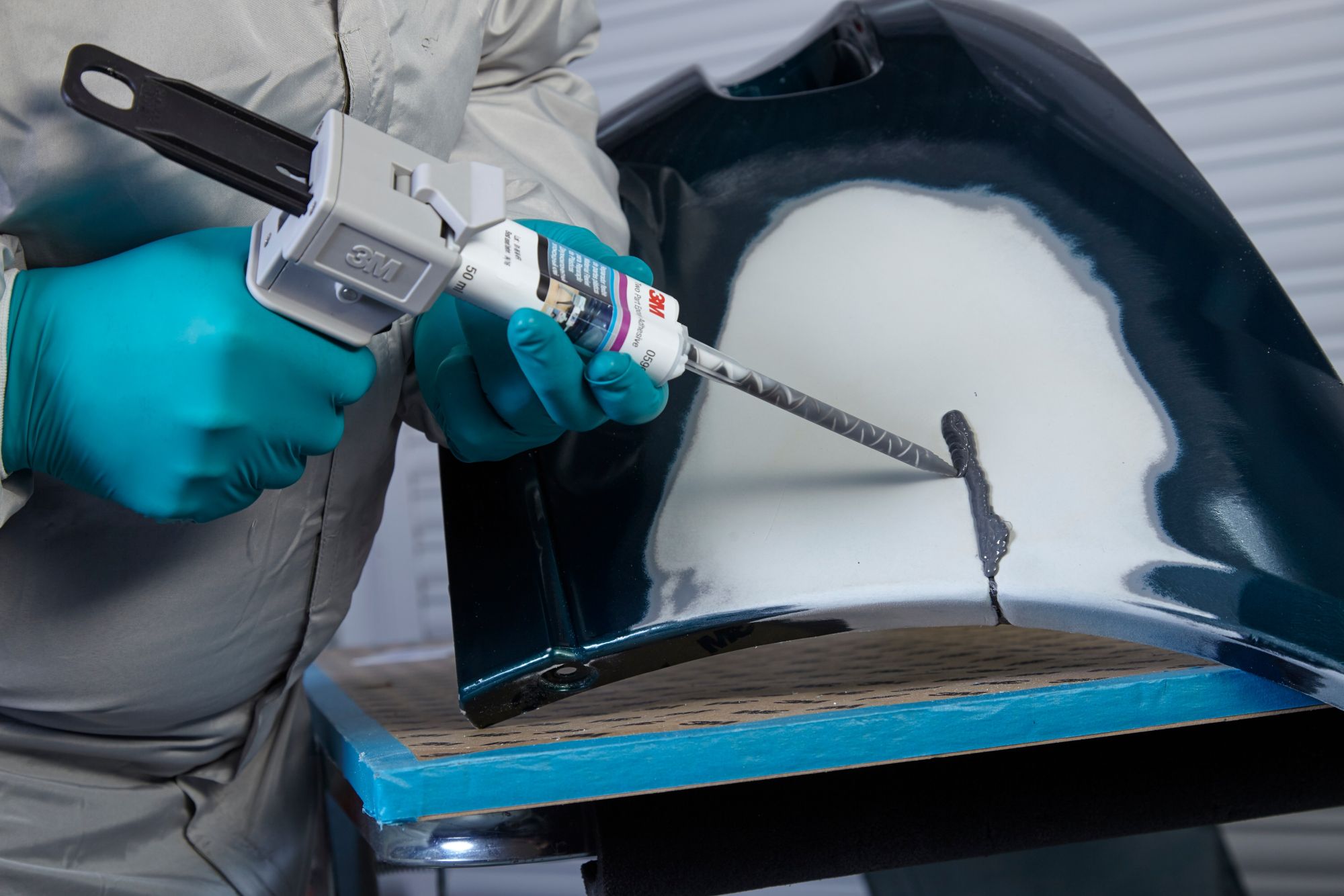 3M™ Material reparador de piezas flexibles, 2 x 150 ml, 05900