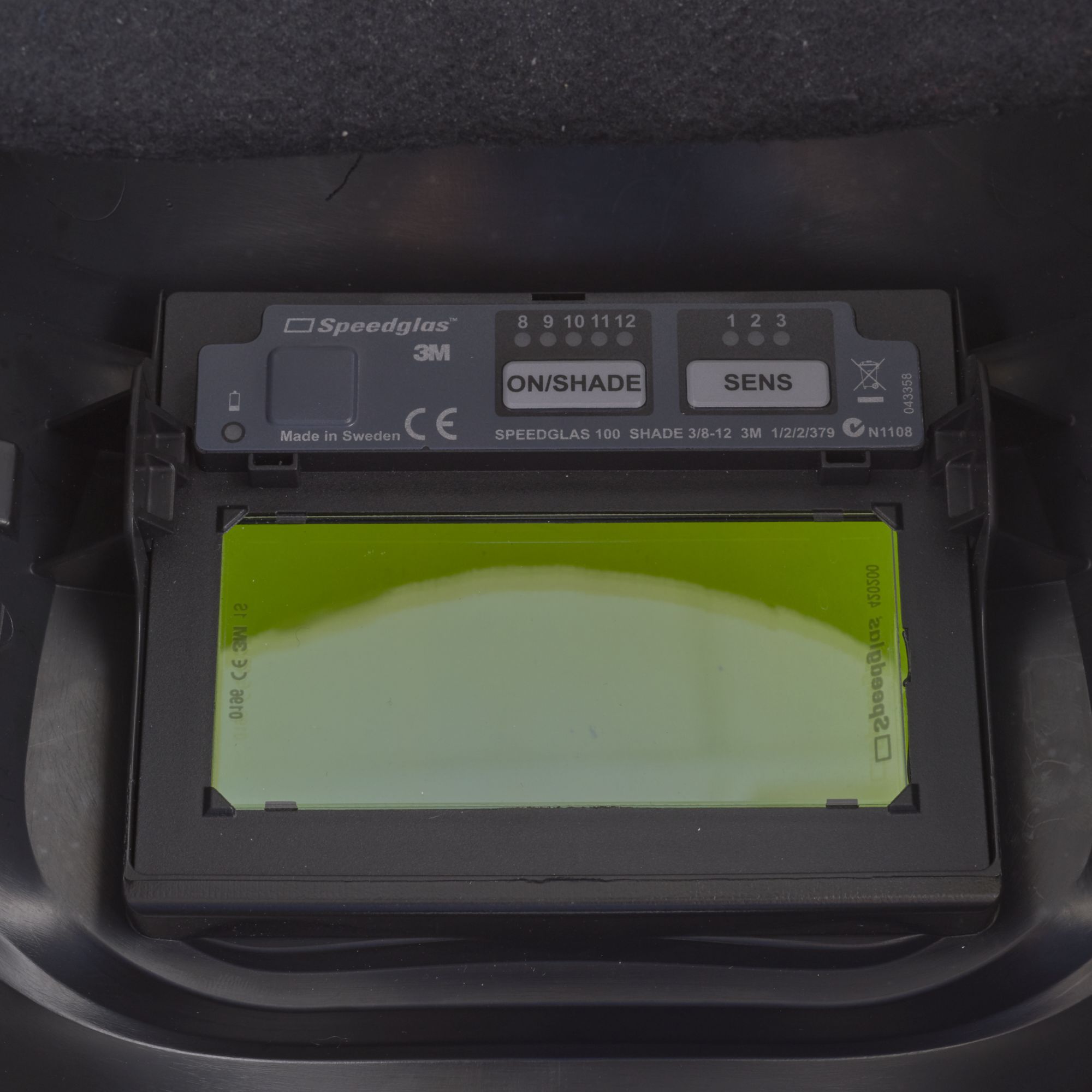 Pantallas de soldadura 3M™ Speedglas™ serie 100, negras, con filtro de soldadura 100v, 751120