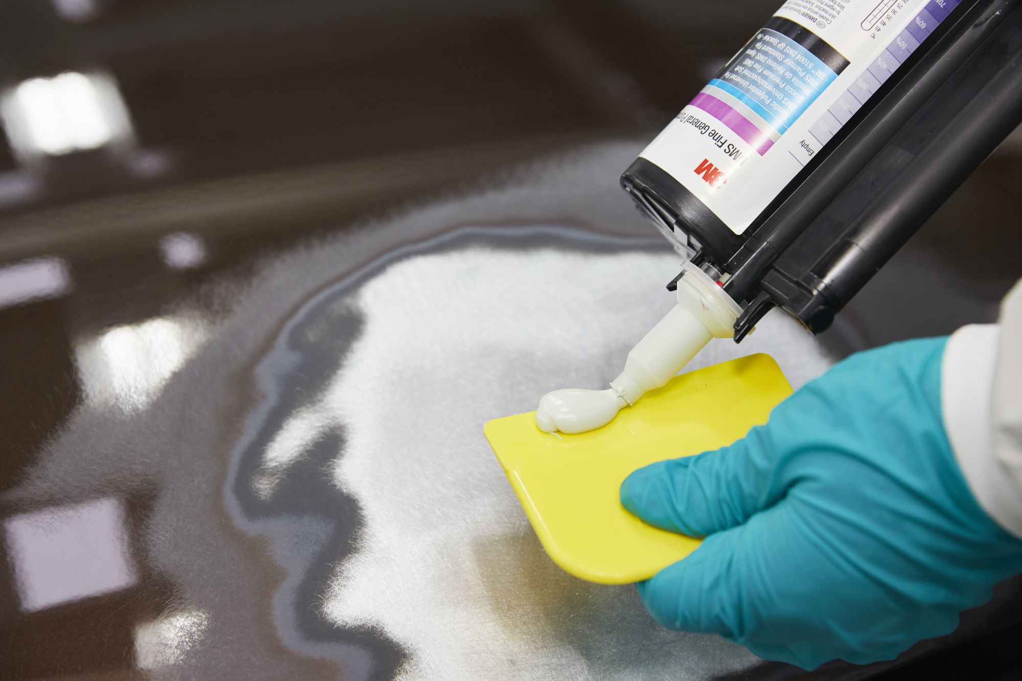 3M™ Masilla de uso general alta resistencia para el sistema de mezclado dinámico, 276 ml, 51003