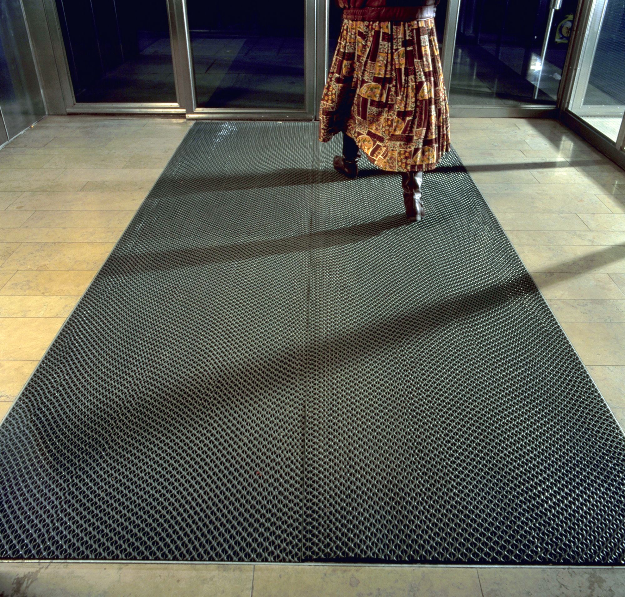 3M™ Nomad™ Alfombrilla Terra 9100, Preto, 914 mm x 6.1 m, 1/Caixa
