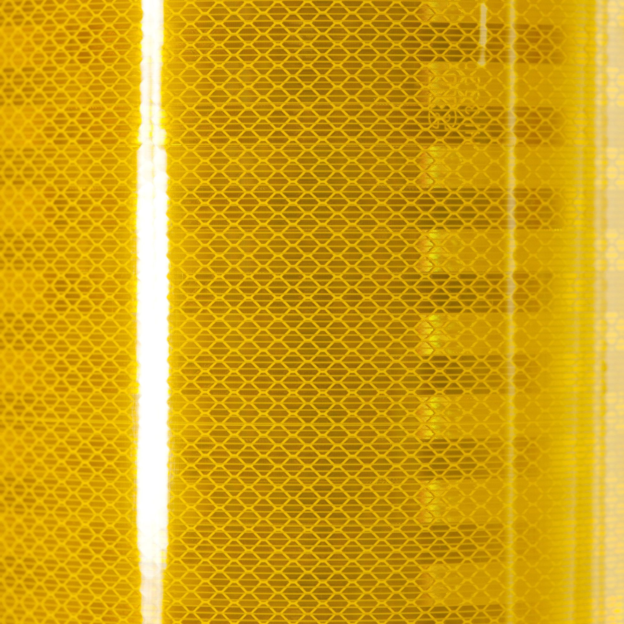 3MTM High Intensity Prismatic SEM 3931 HT OBRAS Clase RA2 HIP Amarillo Rollo 1,22m x 45,7m