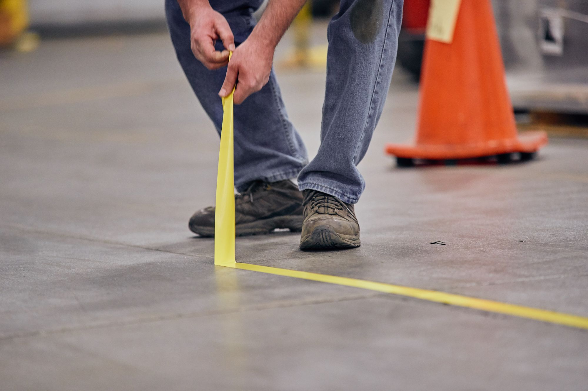 3M™ Cinta adhesiva de vinilo 471, Amarillo, 50 mm x 33 m, Envuelto individualmente Empaquetado convenientemente