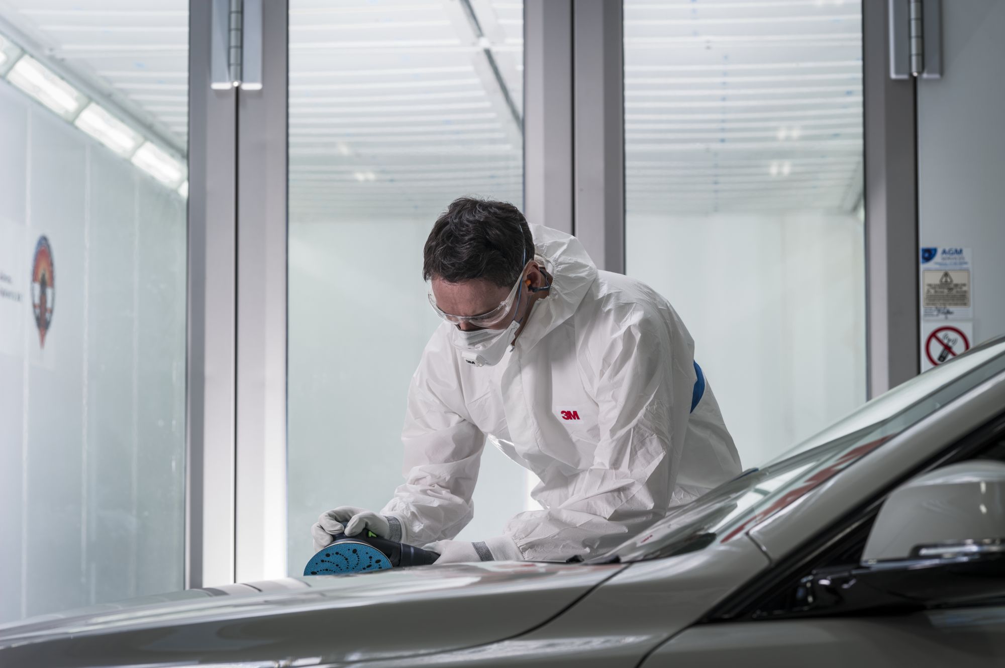 3M™ Hookit™ Disco abrasivo 325U, 150 mm, azul, Multiagujeros, P220, 51376